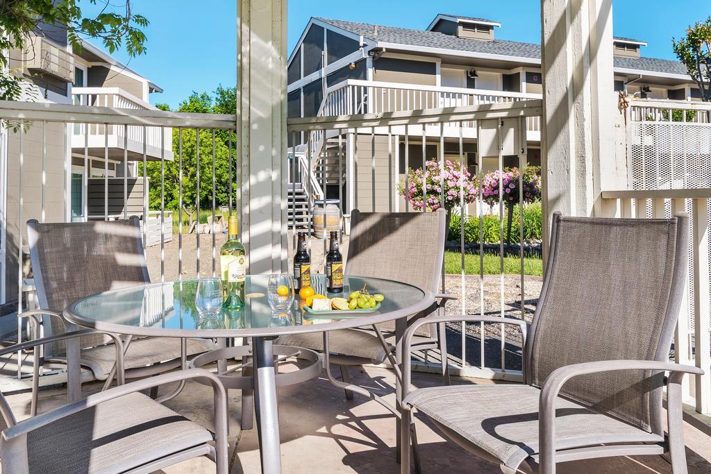 Upvalley Inn & Hot Springs, Ascend Hotel Collection Calistoga Extérieur photo