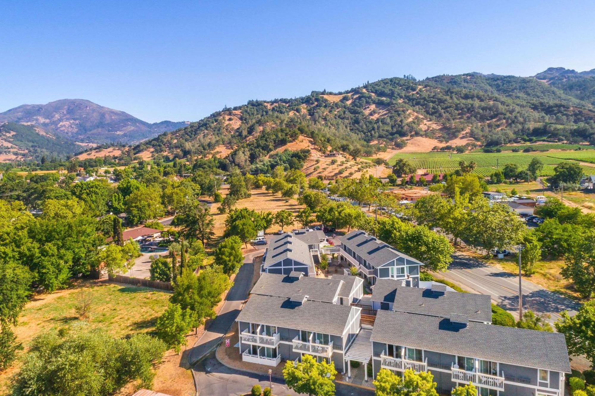 Upvalley Inn & Hot Springs, Ascend Hotel Collection Calistoga Extérieur photo